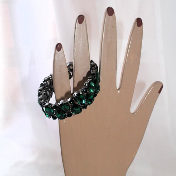 Youfir Austrian Crystal Emerald Green Stretch Bracelet, NIB - Picture 5 of 9